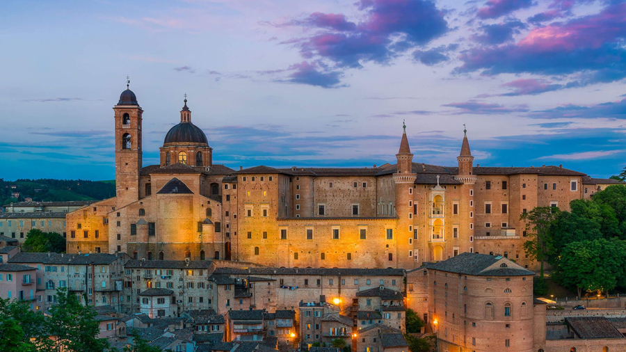 20210331153057-enit-raffaello-palazzodicaleurbino.jpg