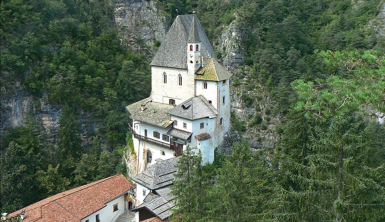 B-Santuario-San-Romedio-Val-di-Non-Trentino-P1070091.jpg