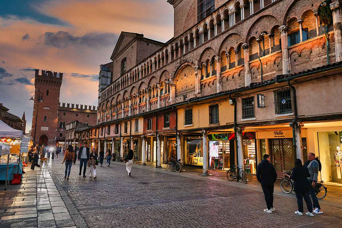 Ferrara_gallery01.jpg