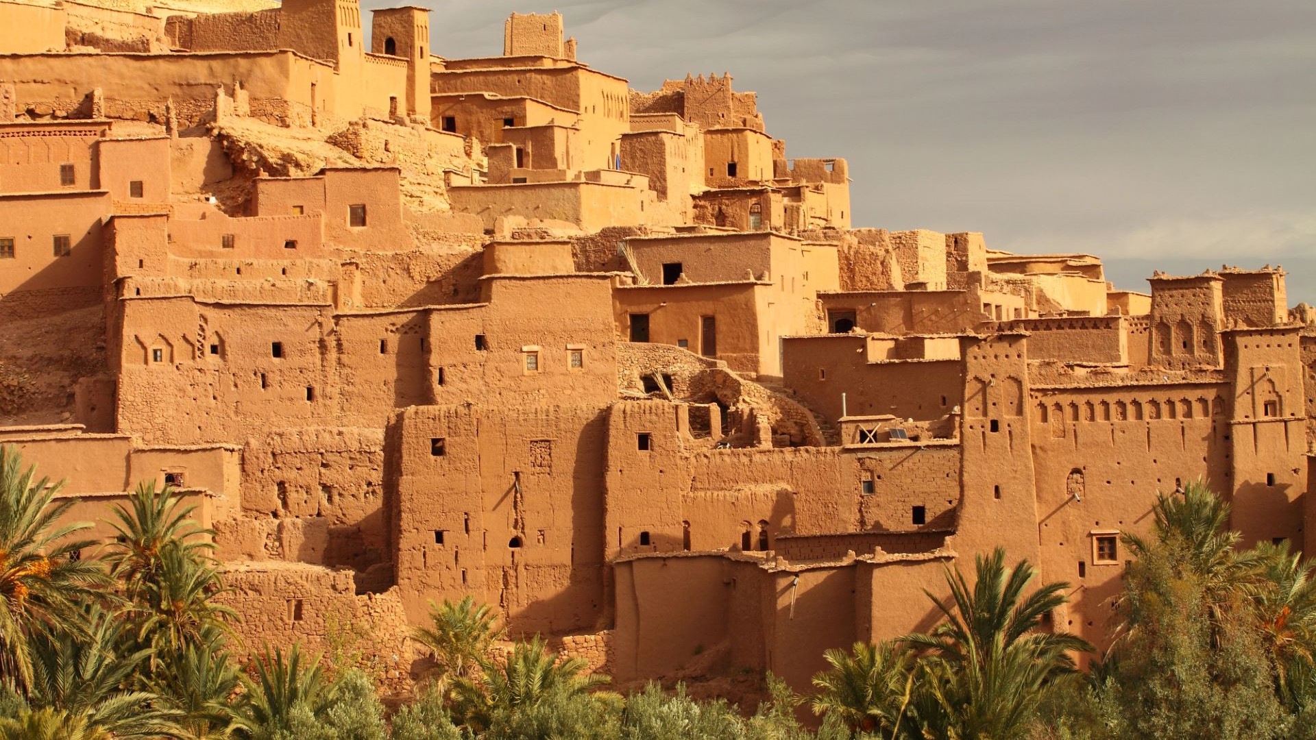 Marocco--Marrakech-Kasbah-e-deserto_4584001_L.jpg