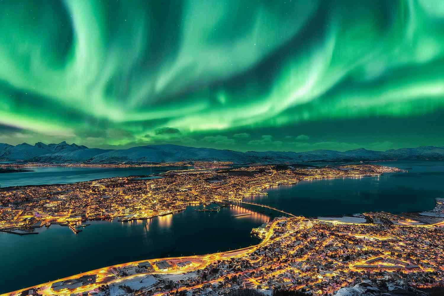 TAL-header-tromso-norway-PARISOFTHENORTH1125-498f013dc92846139a3f8322b19b36a0.jpg