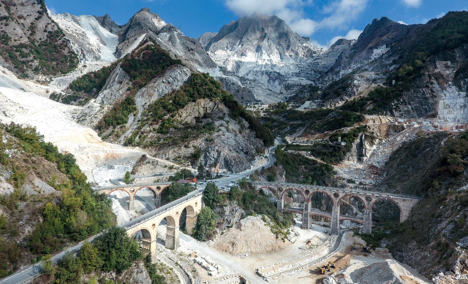 carrara-cave-di-marmo-ponti-di-vara.jpg