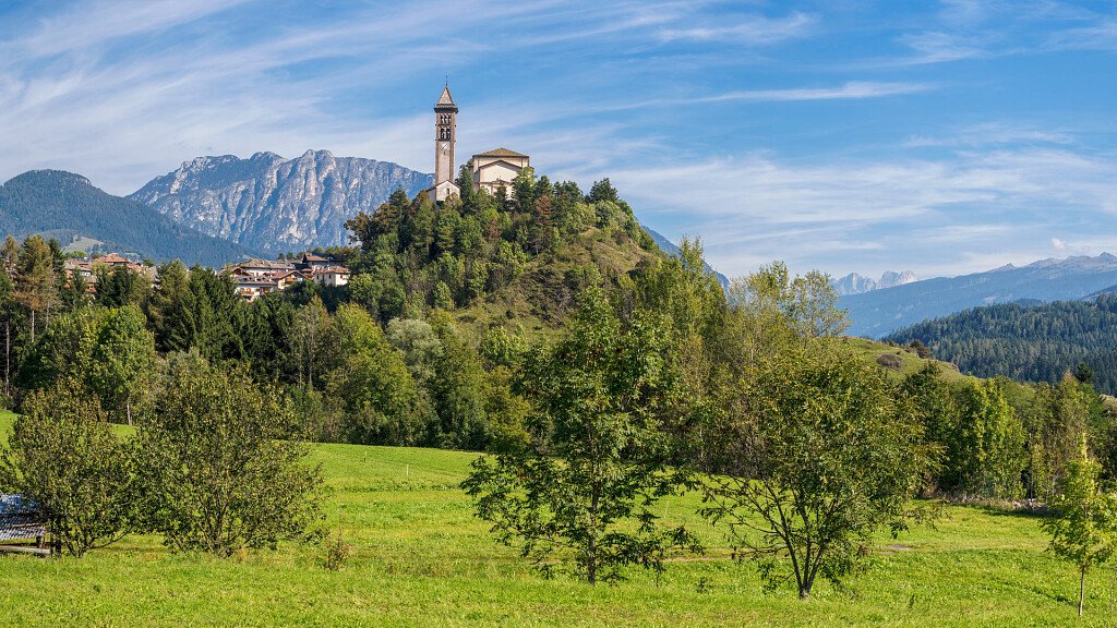 estate_castello_molina_di_fiemme_shutterstock-tablet.jpg