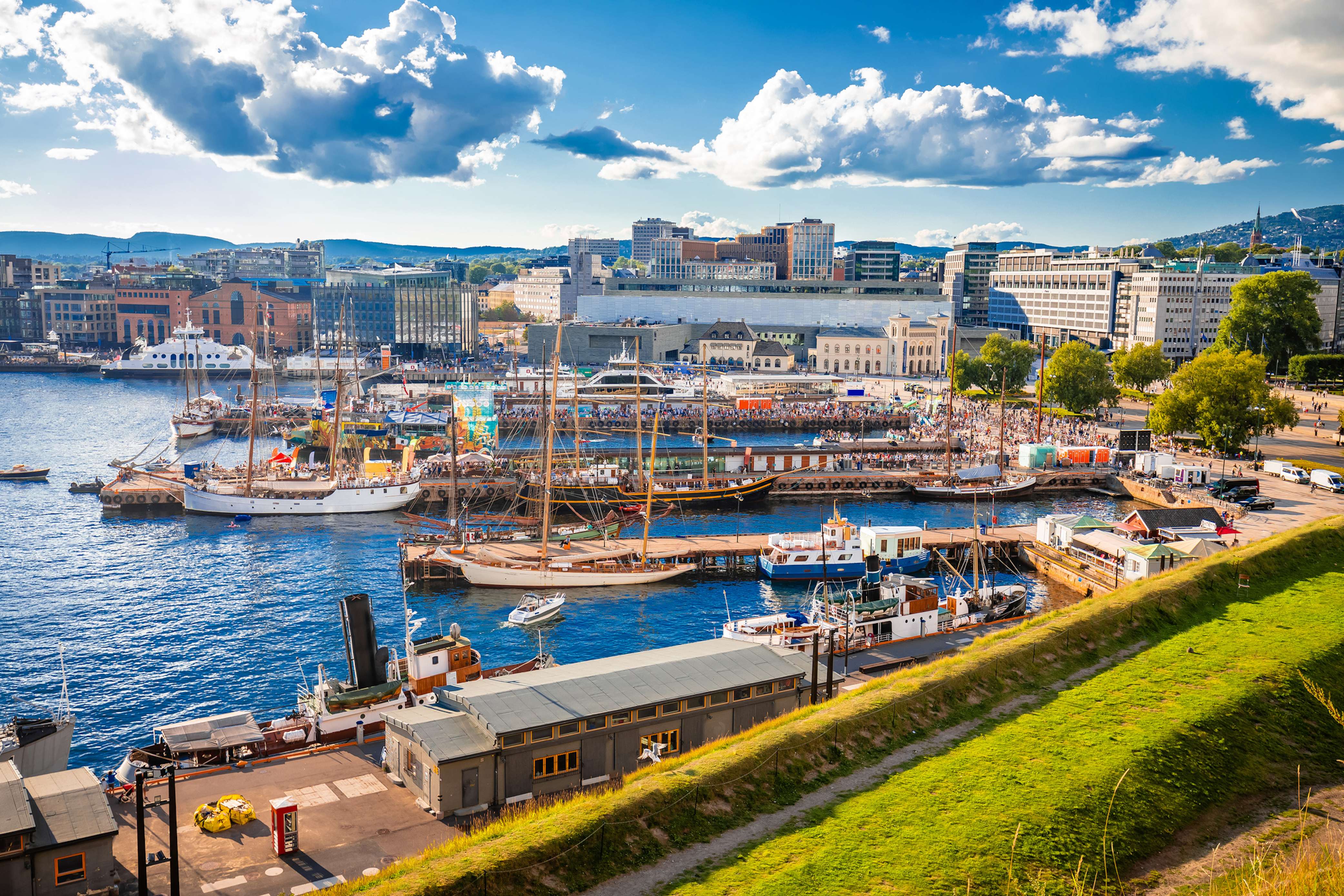 iStock-1447503971-Header_Mobile.jpg