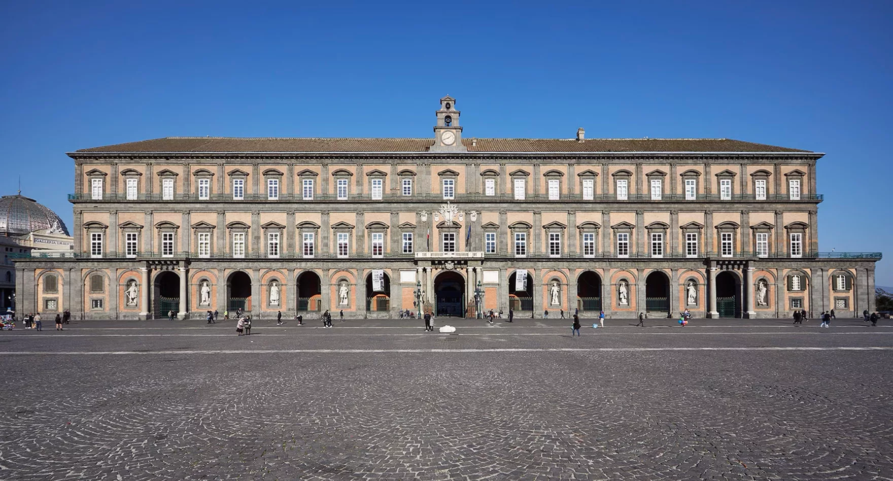 palazzo_reale_napoli.webp